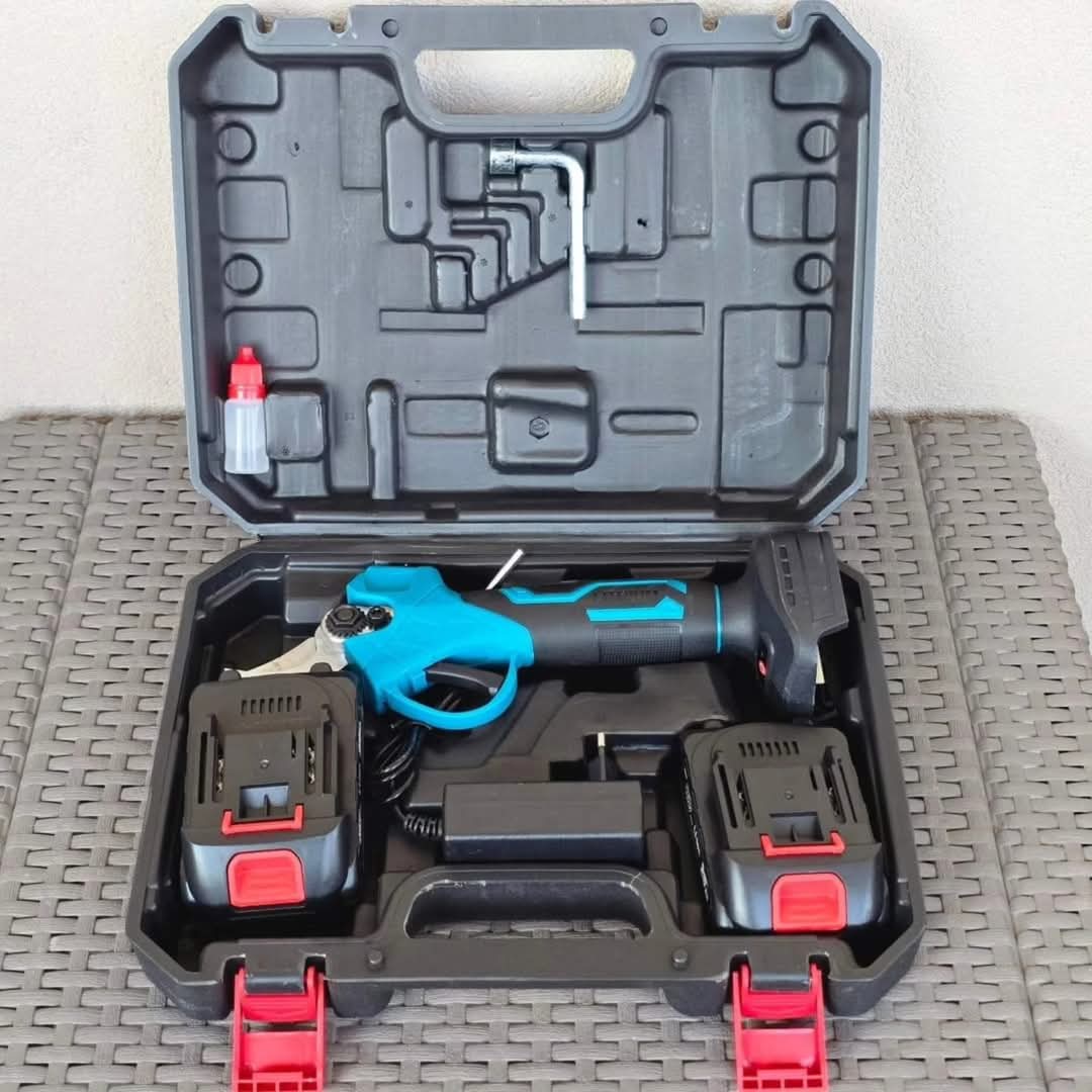 Aku makaze za grane sa dvije baterije 36V