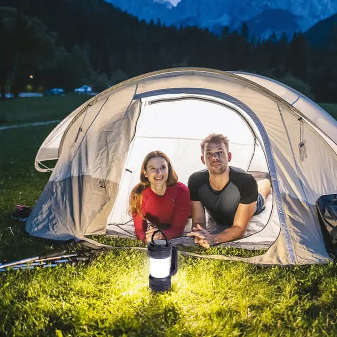 2u 1 Ručna lampa i fenjer