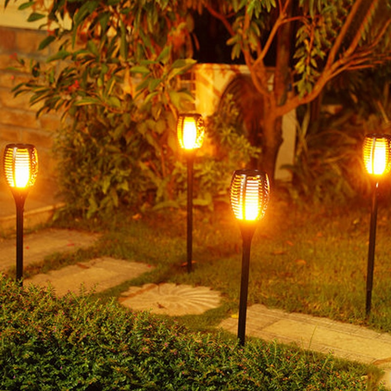 Solarna bastenska lampa